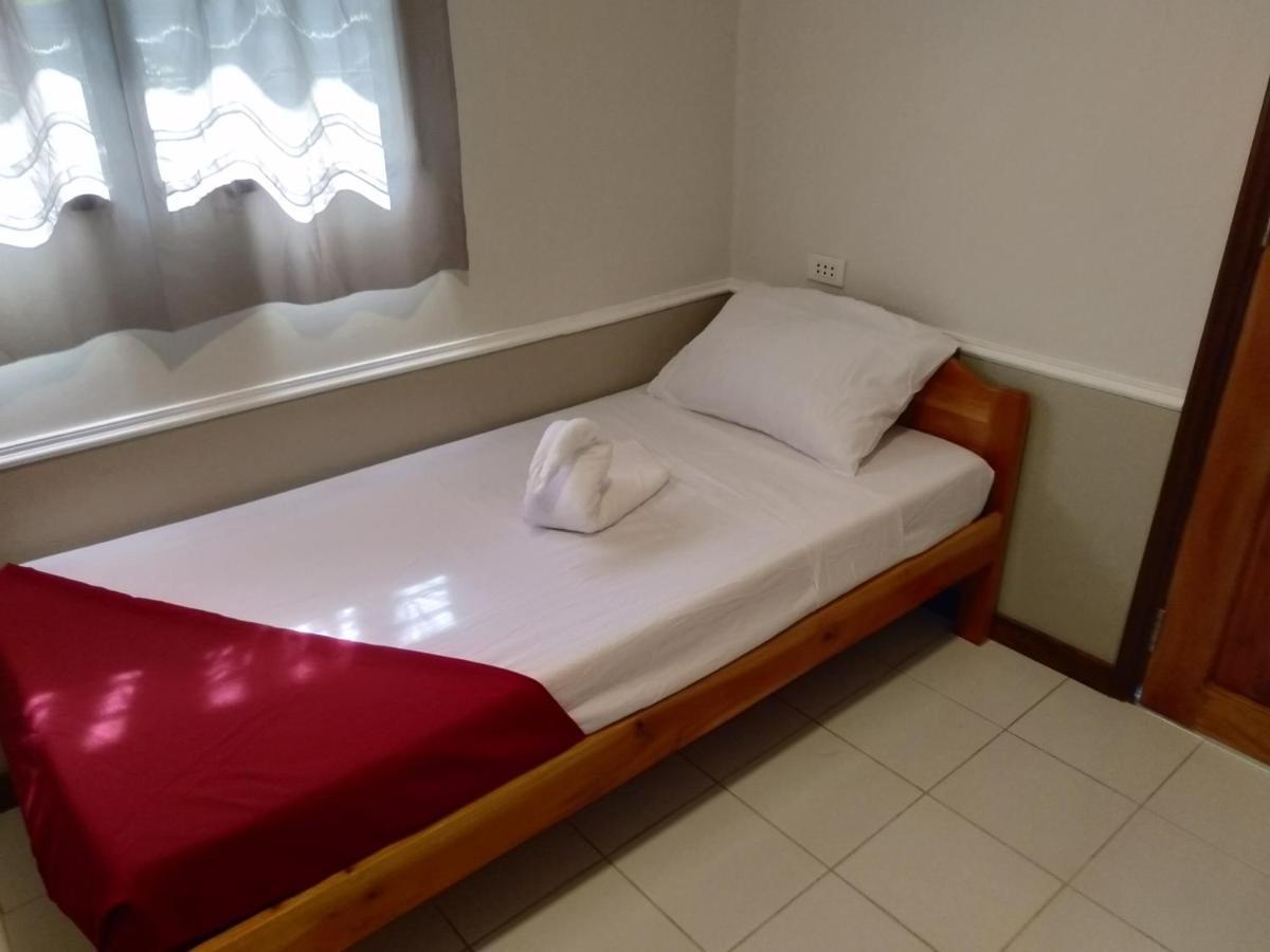 Hostel Banamboo Badian Exteriér fotografie